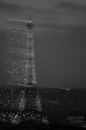 Eiffel Sparkle BW