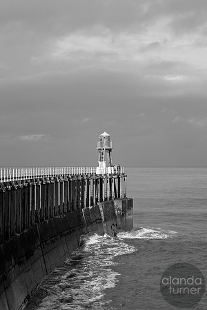 Whitby Pier BW